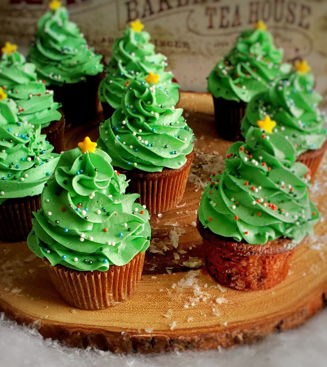 Gingerbread Chocolate Chip Cupcakes