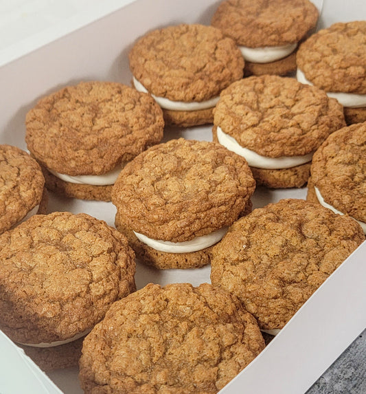 Oatmeal Creme Pies (One Dozen)